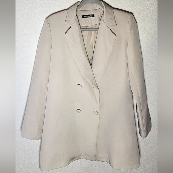 Boohoo Women's Jacket sz 10 Cream Double Button Overcoat with Belt Loops - Picture 2 of 7